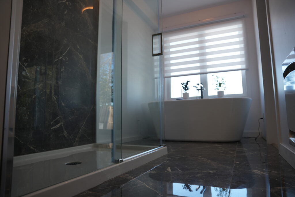 Salle de bain entièrement rénové à Lac Etchemins